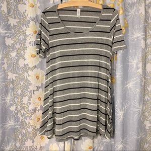 LulaRoe Short Sleeve Striped Grey Tunic Top XXS